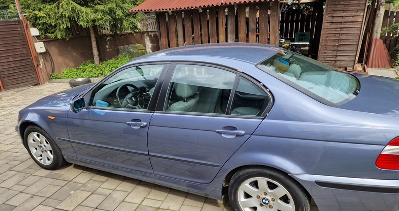 BMW Seria 3 cena 6900 przebieg: 238000, rok produkcji 2004 z Świętochłowice małe 121